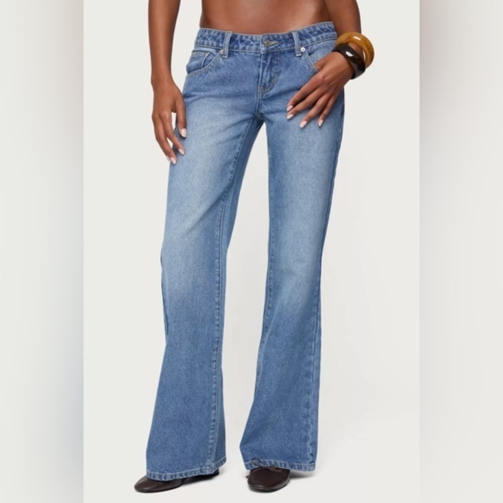 NWOT Edikted Kiarah Low Rise Flare Jeans XS